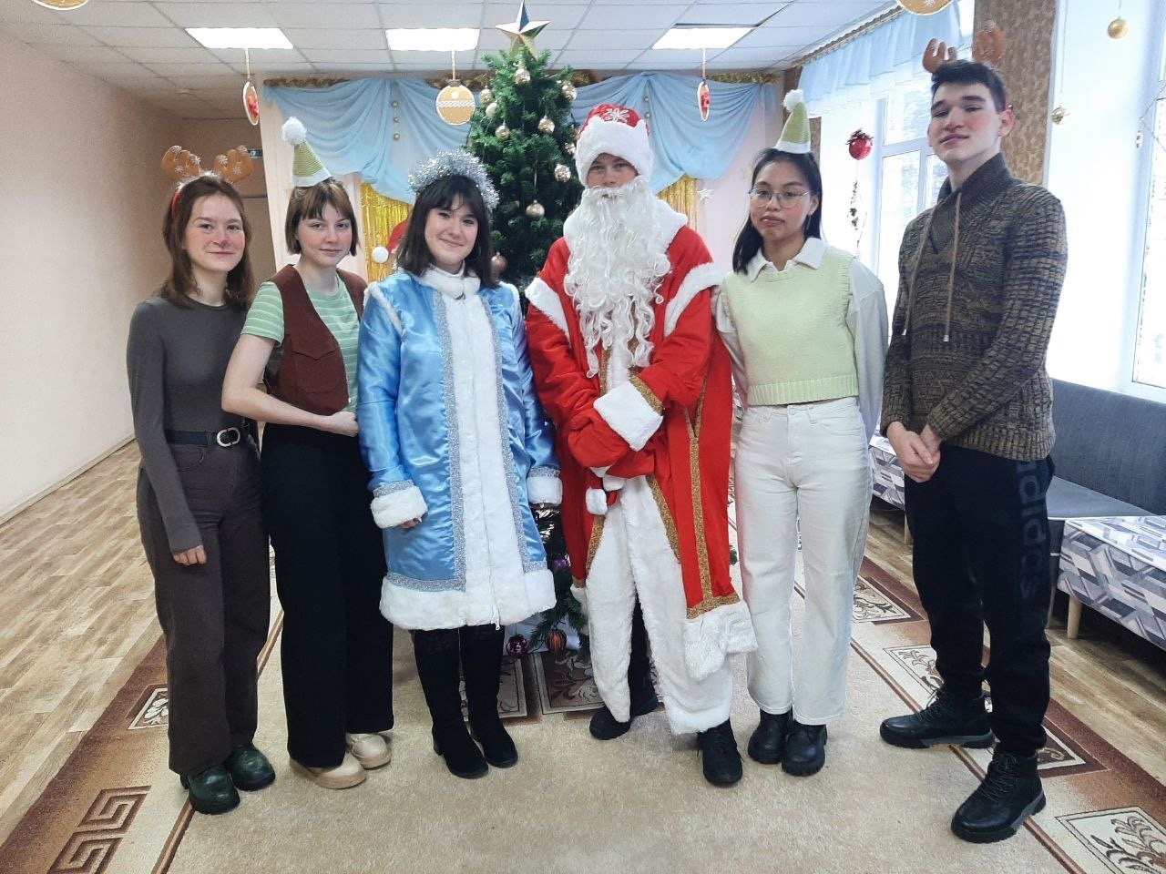 Volunteers of the Volunteer Center of UlSTU congratulated the pupils of orphanages of the Ulyanovsk region on the New Year