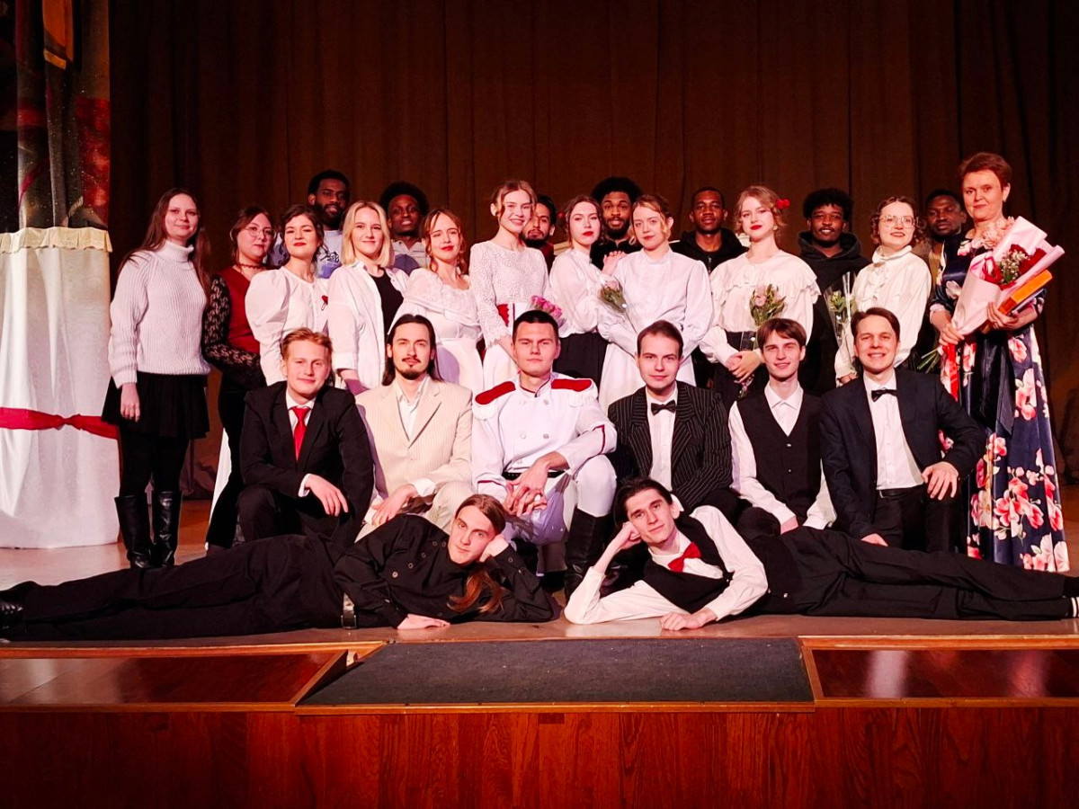 Иностранные студенты УлГТУ познакомились с творчеством Чехова 