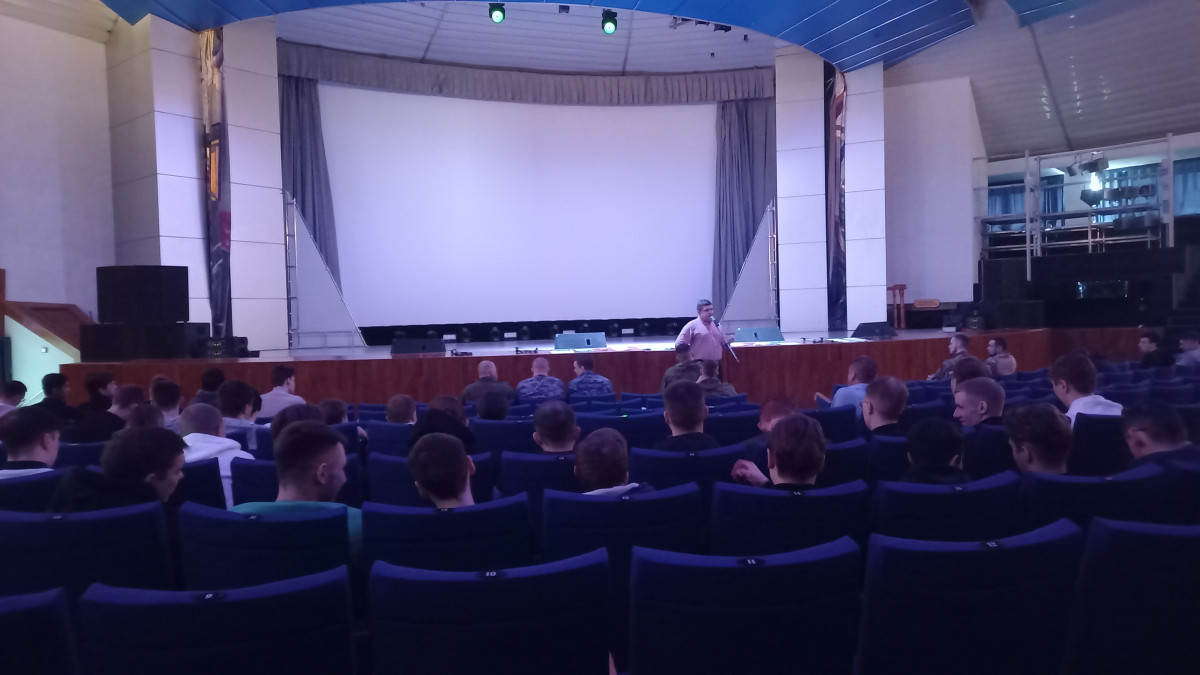 Со студентами УлГТУ провели профилактическую беседу