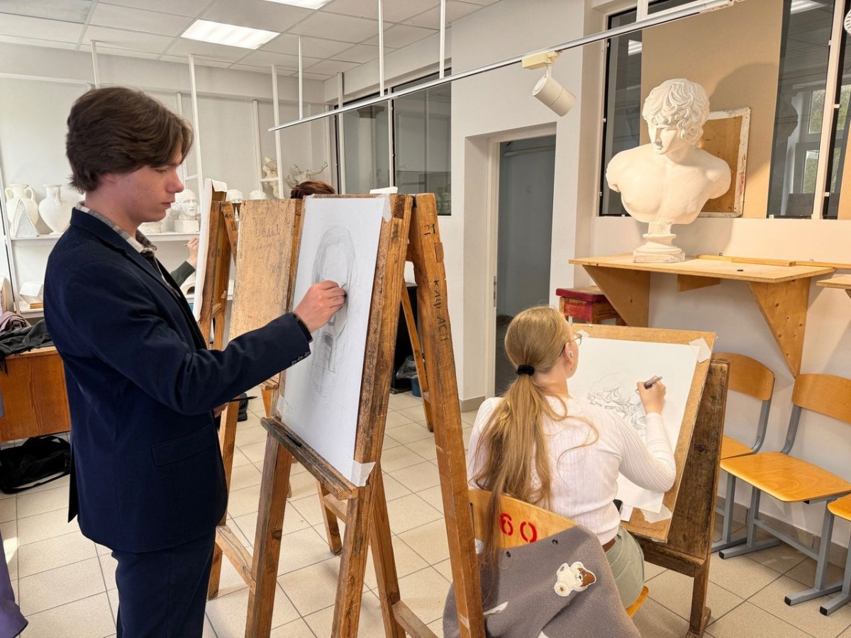 В УлГТУ стартует профессиональный открытый конкурс «Рисунок, композиция, черчение»