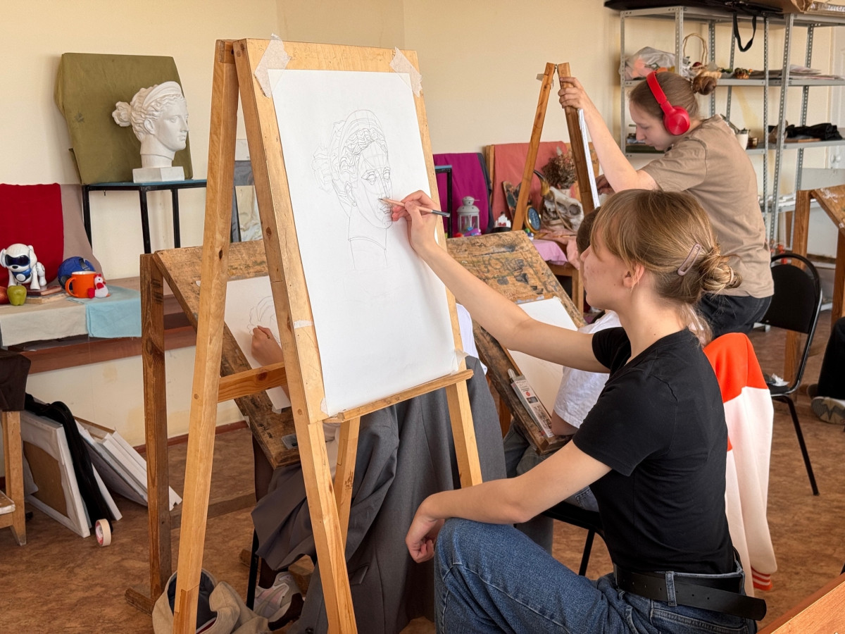 Открыт прием работ на творческий конкурс для школьников «Форма»