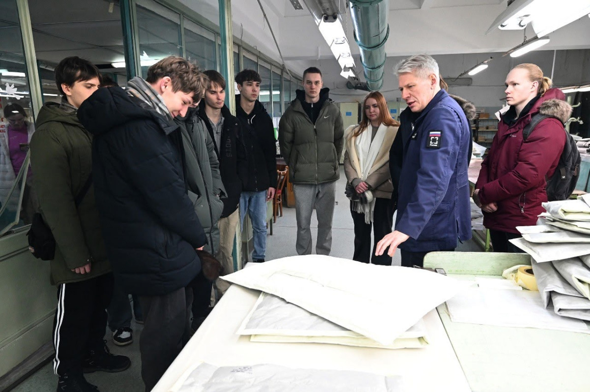 Первокурсники УлГТУ познакомились с производством филиала АО «Ил» -Авиастар